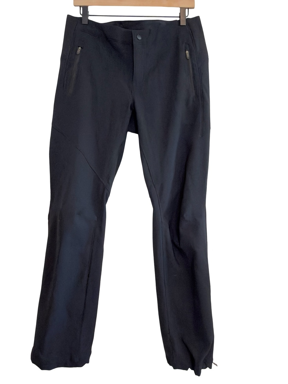 Columbia Black Women's Track Pants with Zippered Pockets